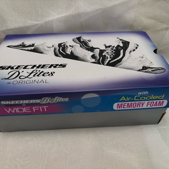 Skechers D’Lites - Picture 3 of 3